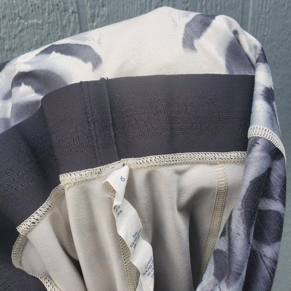 Lululemon Wunder Under Pretty Plume SE Dance Yoga Pilates Athletic Size 6 - Picture 8 of 12